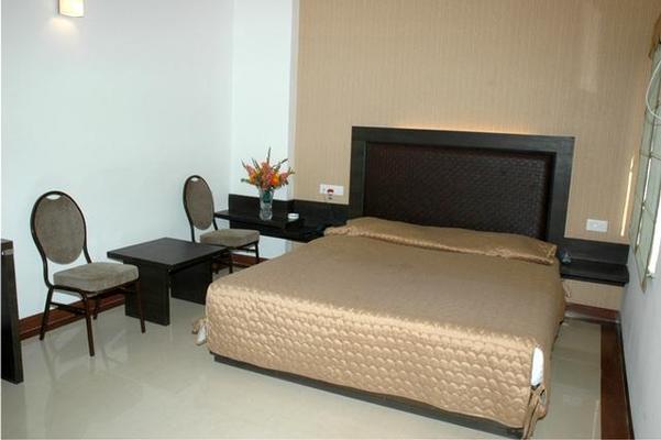 Status Business Hotel